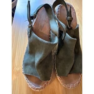 Women’s Toms Green Suede Wedge Sandal Size 8.5